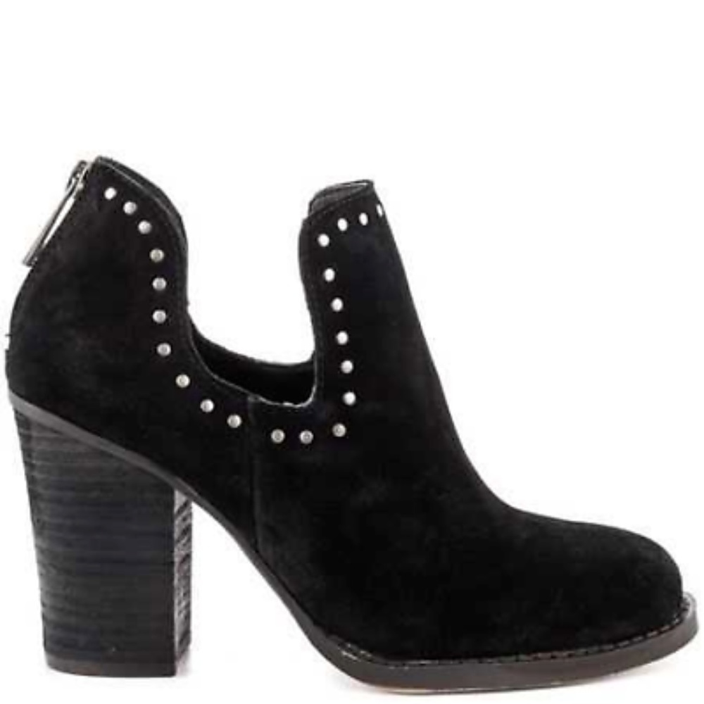 Chinese Laundry Bradyn Suede Bootie